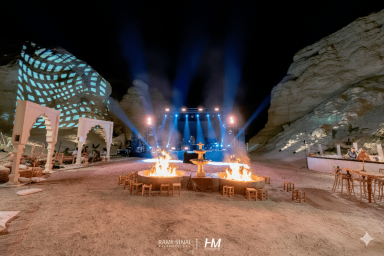 DESERT NIGHT הבורסה לניירות ערך חגי מגידו HM הפקות אירוע במדבר מכלאות הגמלים ריטה הופעה חיה
